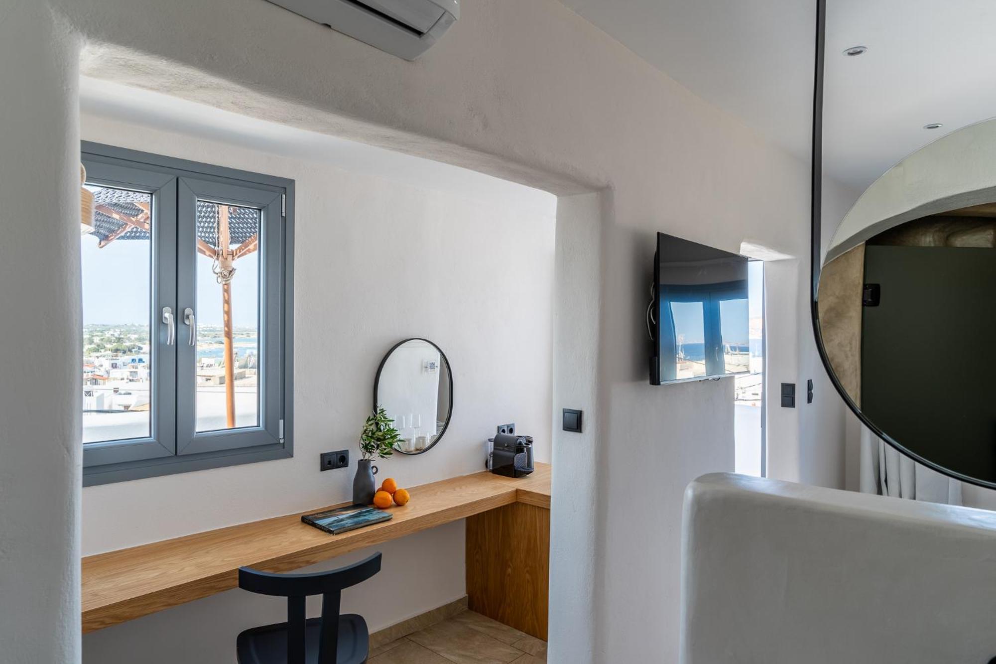 Enalios Sunset Suites Naxos City 外观 照片